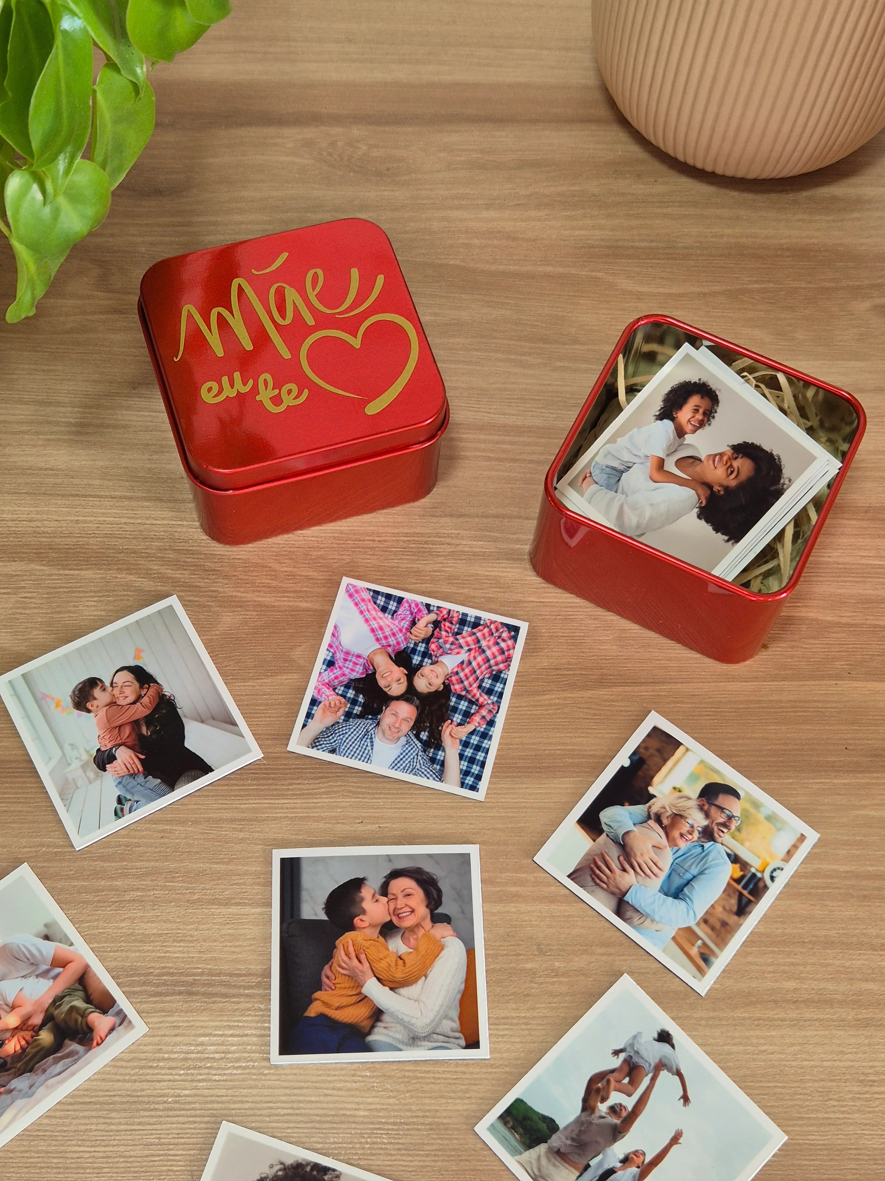 Lata Mãe com 18 imãs 5x5cm