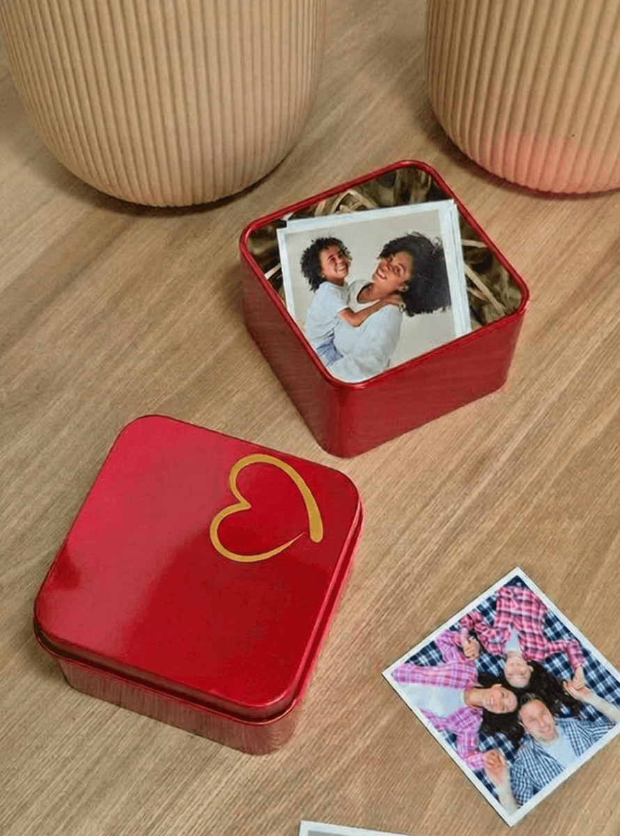 Lata com 18 imãs 5x5cm 2